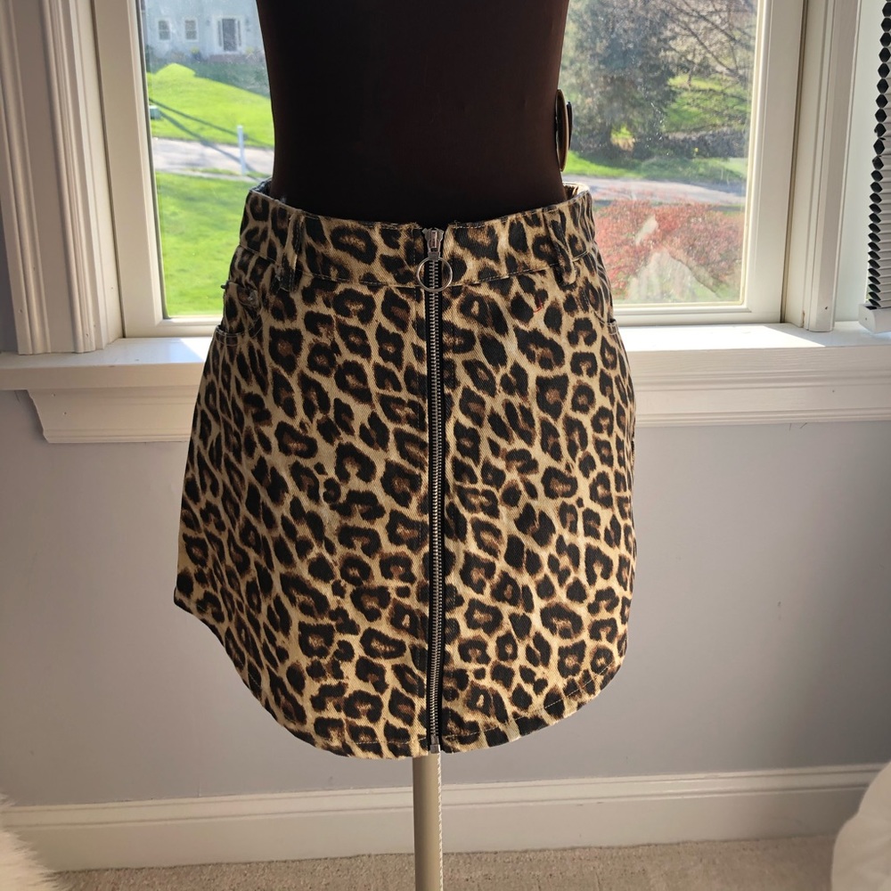 Cheetah Mini Skirt with Circle Zipper